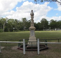 Apple Tree Creek War Memorial - Taree Accommodation