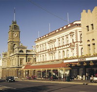 Accent Framing / Gallery on Sturt - Taree Accommodation