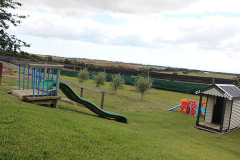 Tuckerberry Hill - Taree Accommodation 6