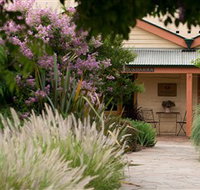 Baileys of Glenrowan - Taree Accommodation