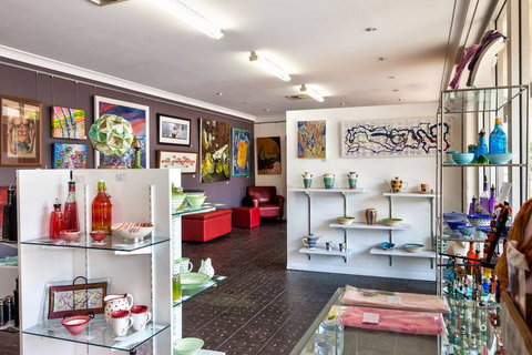 GIGS Art Gallery & Studios - Taree Accommodation 1