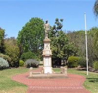 Greenmount War Memorial - Taree Accommodation