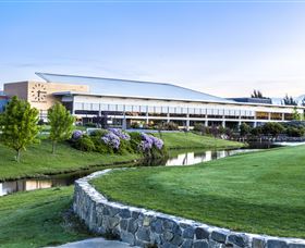 Gungahlin Lakes Golf And Community Club - Taree Accommodation 3