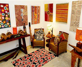 Bouddi Gallery - Contemporary Aboriginal Art - Taree Accommodation 2