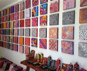 Bouddi Gallery - Contemporary Aboriginal Art - Taree Accommodation 1
