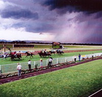 Hawkesbury Race Club - Taree Accommodation