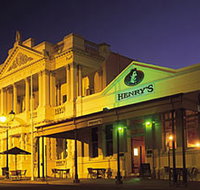 The World Theatre - Taree Accommodation