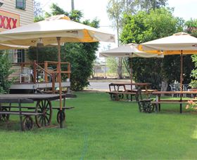 Francis Hotel Thallon - Taree Accommodation 1