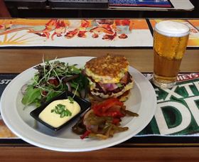 Francis Hotel Thallon - Taree Accommodation 2