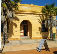 Cue Community Resource Centre - Taree Accommodation