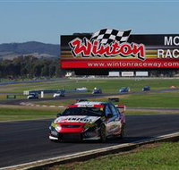 Winton Motor Raceway - Taree Accommodation