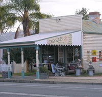 Lady Gails Bookshop and Curios - Taree Accommodation