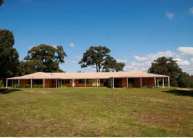 Hare Krishna Valley - Taree Accommodation 1