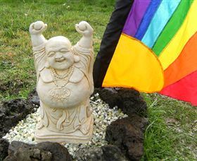 Hugs Across The Cosmos - Taree Accommodation 0