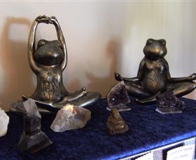 Hugs Across The Cosmos - Taree Accommodation 4