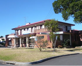 Hotel Oaks - Taree Accommodation 0