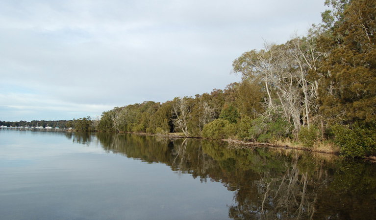 Chain Valley Bay NSW Taree Accommodation