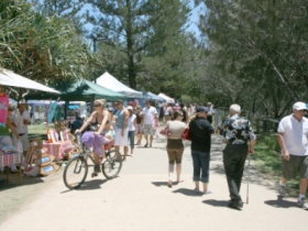 Burleigh Art And Craft Markets - Taree Accommodation 2