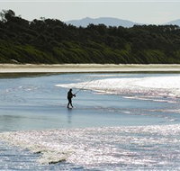 Old Bar Beach - Taree Accommodation
