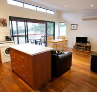 Karrak Reach Forest Retreat - Taree Accommodation