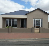 Stansbury Beach House - Taree Accommodation