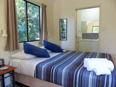 Daintree Valley Haven - Taree Accommodation 5