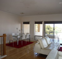 Avalon A - Taree Accommodation