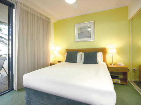 Oaks Calypso Plaza - Taree Accommodation 0