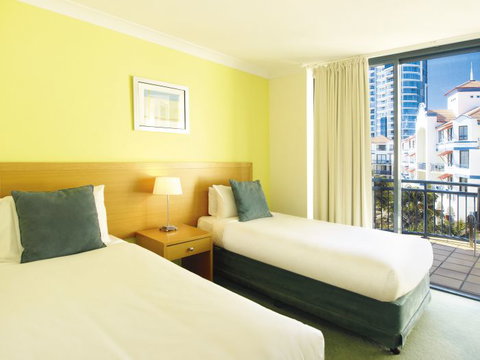 Oaks Calypso Plaza - Taree Accommodation 5