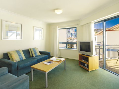 Oaks Calypso Plaza - Taree Accommodation 6