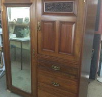 Virgils Touchwood Artisans Village - Taree Accommodation