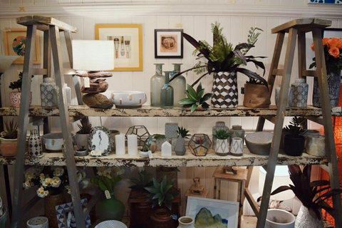 DBar Gallery - Taree Accommodation 0