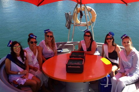Self-Drive BBQ Boat Hire Mandurah - Group Of 7 - 10 People - Taree Accommodation 3