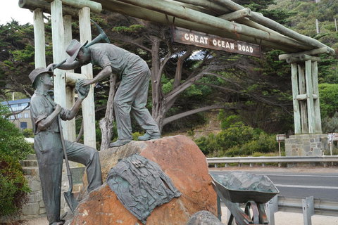 Full-Day Great Ocean Road And 12 Apostles Sunset Tour From Melbourne - Taree Accommodation 3