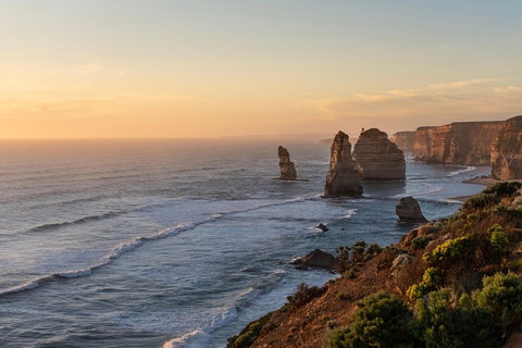 Full-Day Great Ocean Road And 12 Apostles Sunset Tour From Melbourne - Taree Accommodation 0