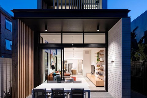 Outlet Shopping Tour In Melbourne - Taree Accommodation 1