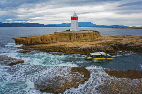 Hobart Sightseeing Cruise Including Iron Pot Lighthouse - Taree Accommodation 0