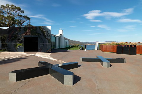 Moorilla Wine Meets Mona Art Day Trip - Taree Accommodation 5