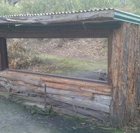 Devil Hide Overnight stay 495 for up to 3 people - Taree Accommodation