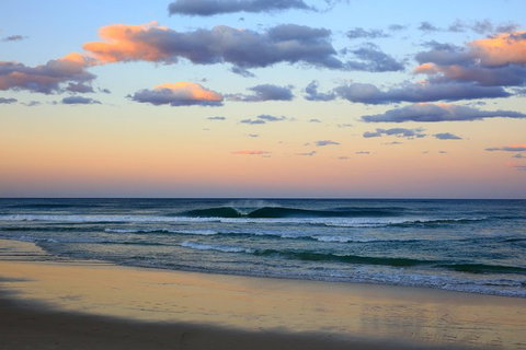 10-Day Surf Adventure From Brisbane To Sydney Including Coffs Harbour, Byron Bay And Gold Coast - Taree Accommodation 7