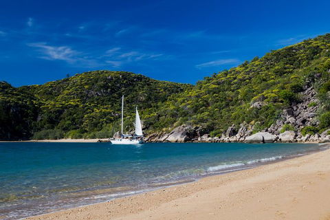 Full-Day Adventure Sailing Experience: Circumnavigate Magnetic Island - Taree Accommodation 0