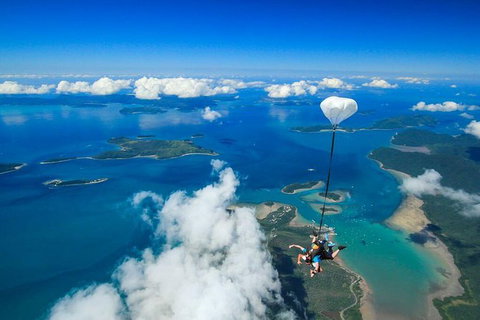 Airlie Beach Tandem Skydive - Taree Accommodation 0