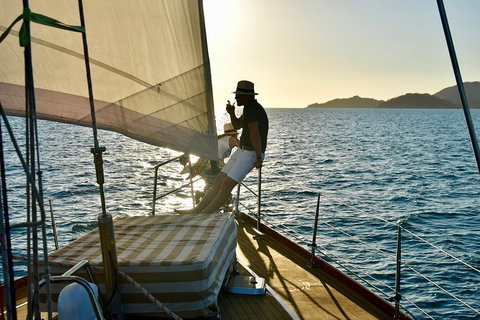 Magnetic Island Twilight Sailing Cruise - Taree Accommodation 0