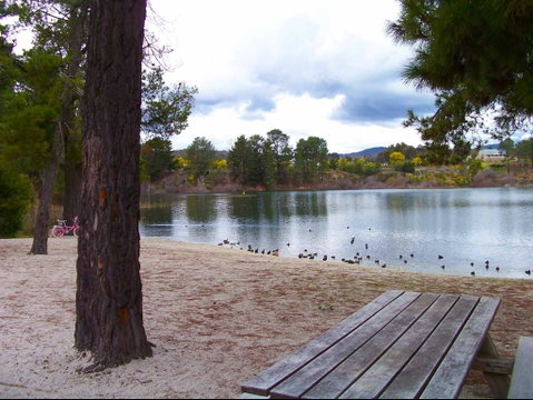 Lake Sambell - Taree Accommodation 2