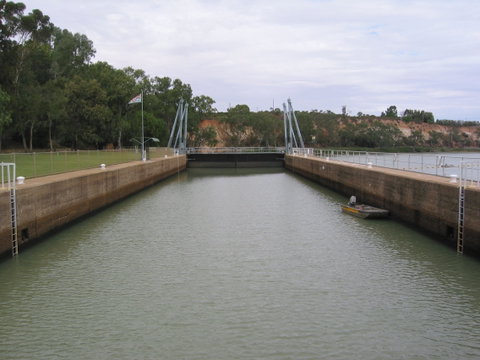 Lock 4 - Taree Accommodation 0