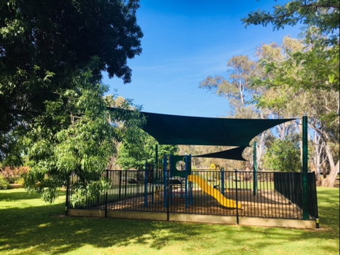 Nathalia Uncle Bob's Park - Taree Accommodation 2