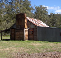 Fry's Hut - Taree Accommodation