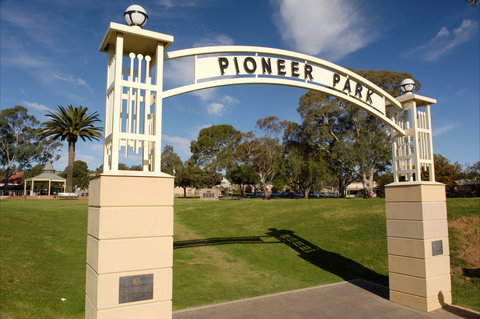 Gawler Historic Main Street Walking Tour - Taree Accommodation 2