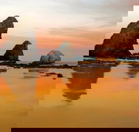 Glasshouse Rocks and Pillow Lava - Taree Accommodation