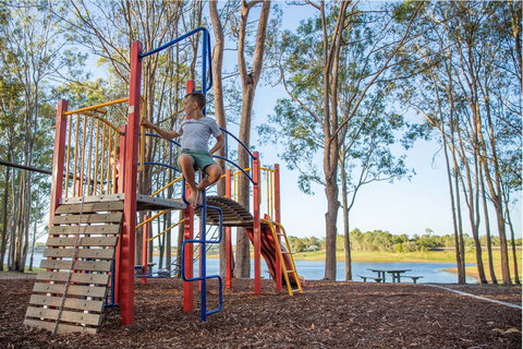 Lake Samsonvale - Taree Accommodation 2